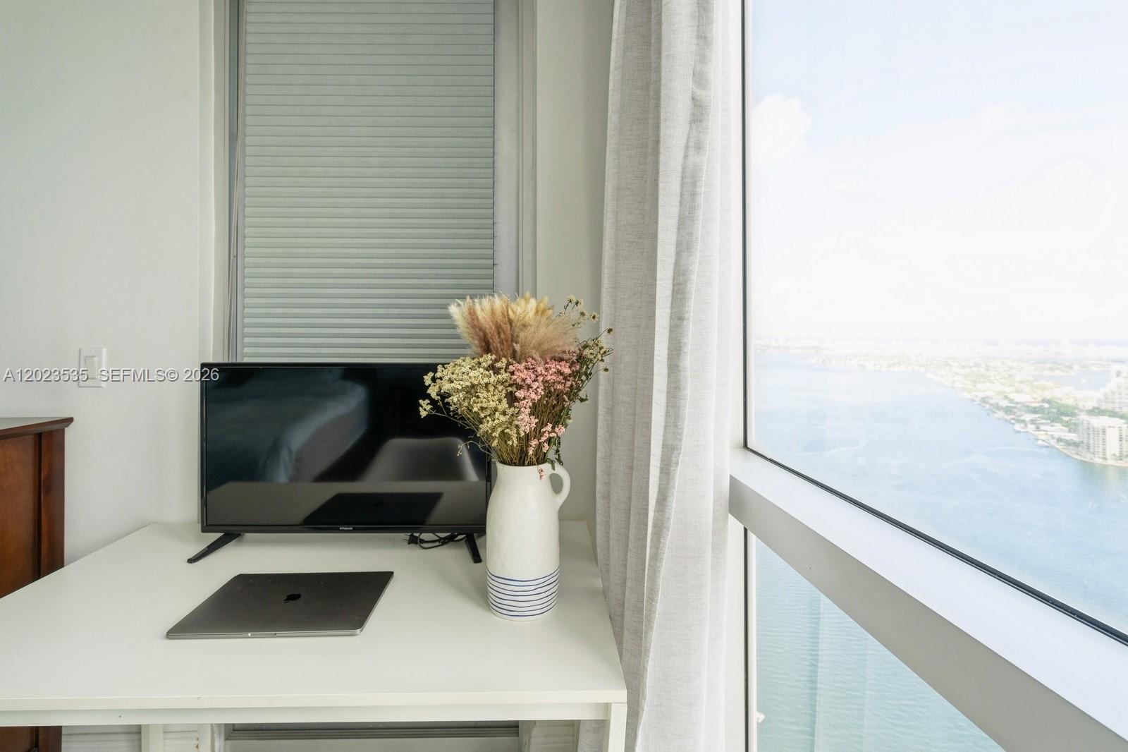OPERA TOWER CONDO - Residential