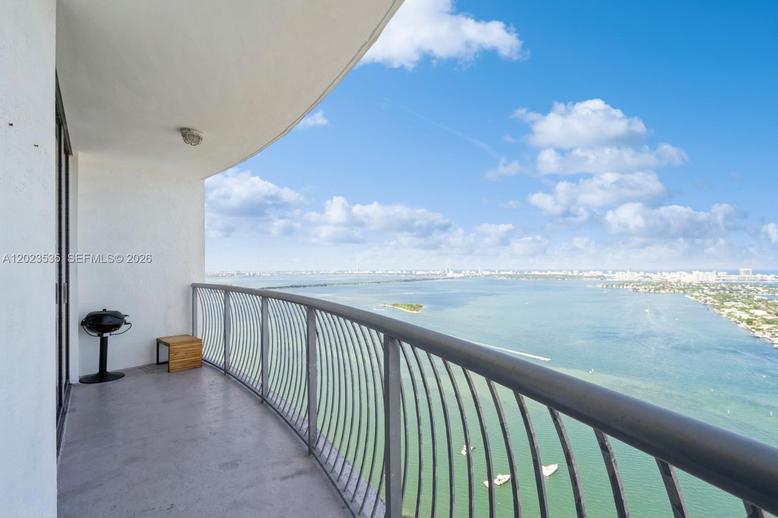 OPERA TOWER CONDO - Residential