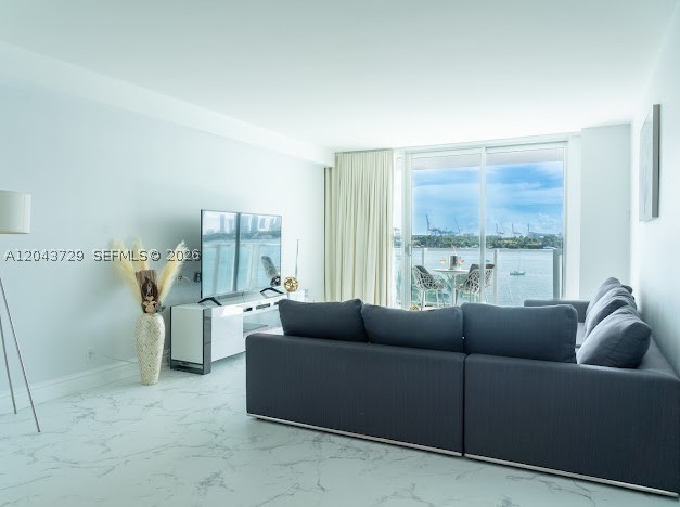1100 West Ave 510
