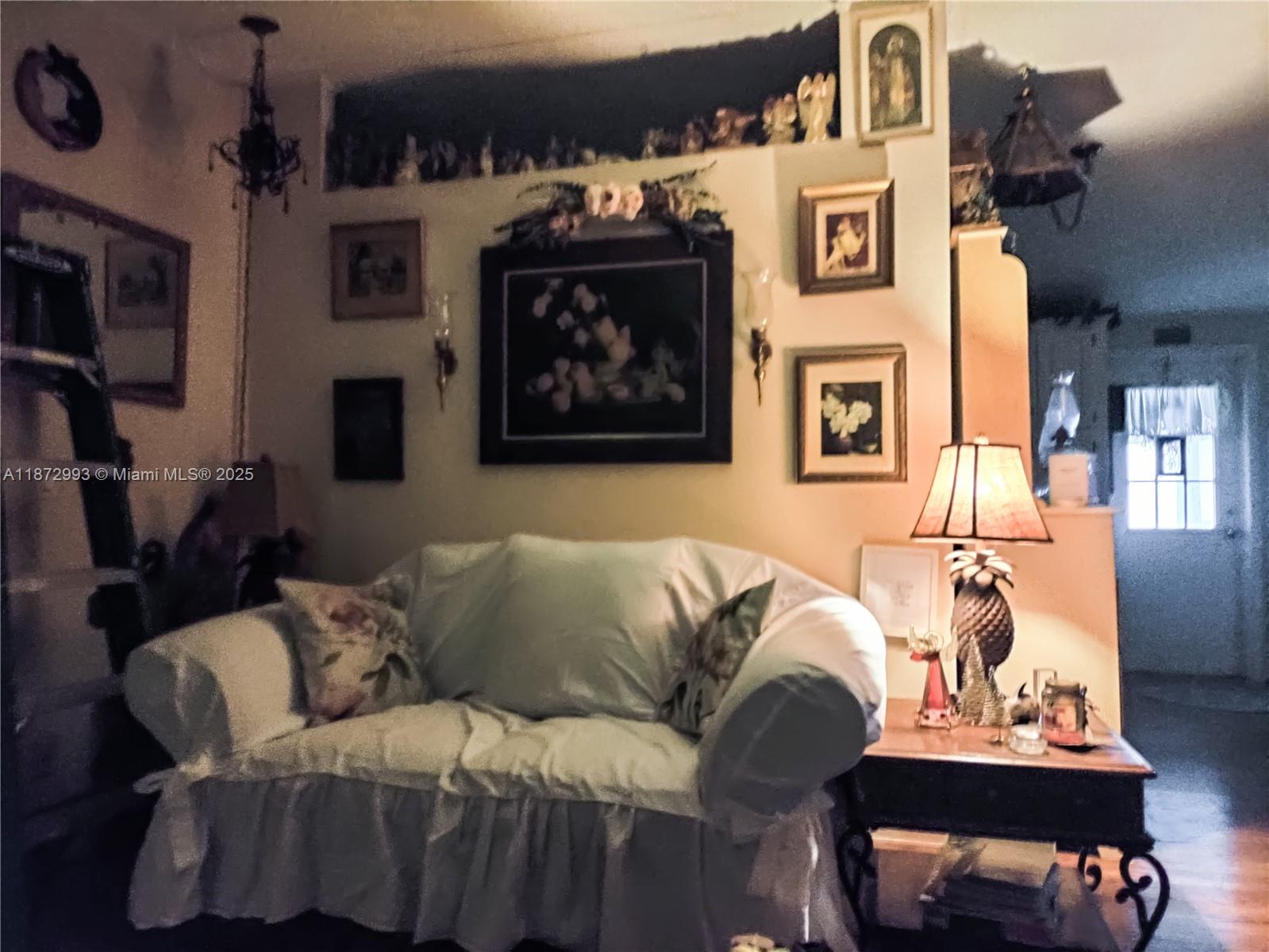 GATEWAY ESTATES PARK COND - Residential