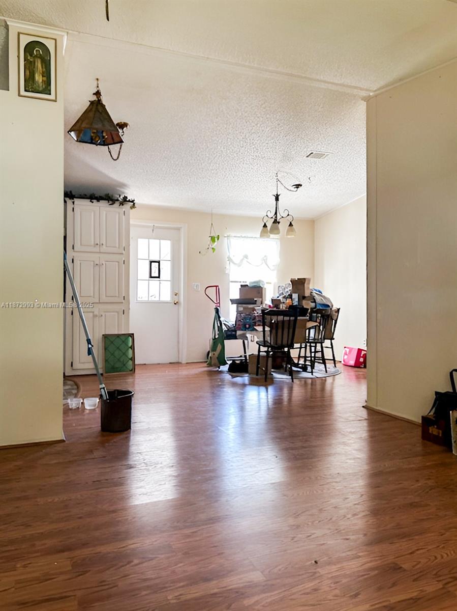 GATEWAY ESTATES PARK COND - Residential