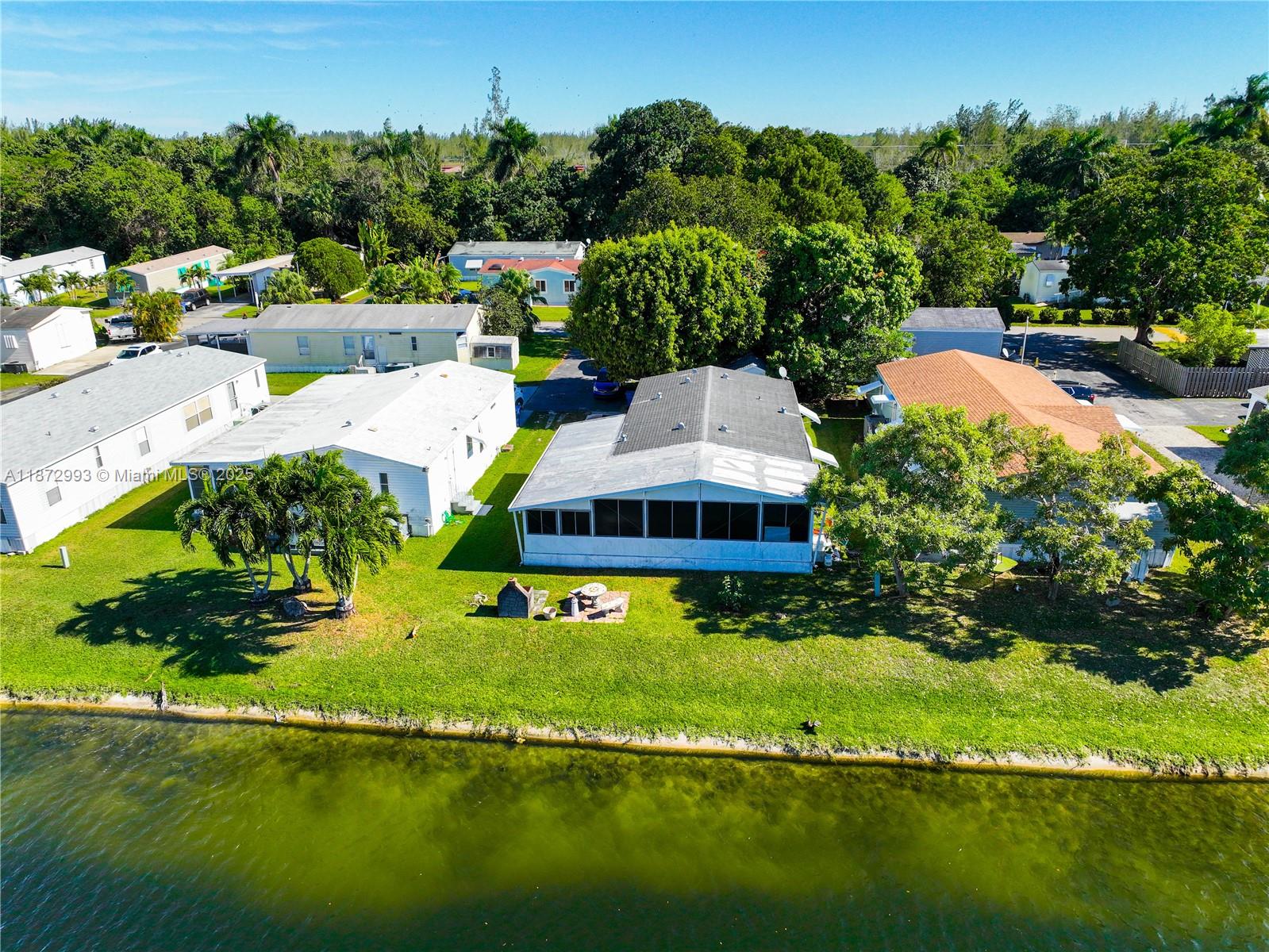 GATEWAY ESTATES PARK COND - Residential