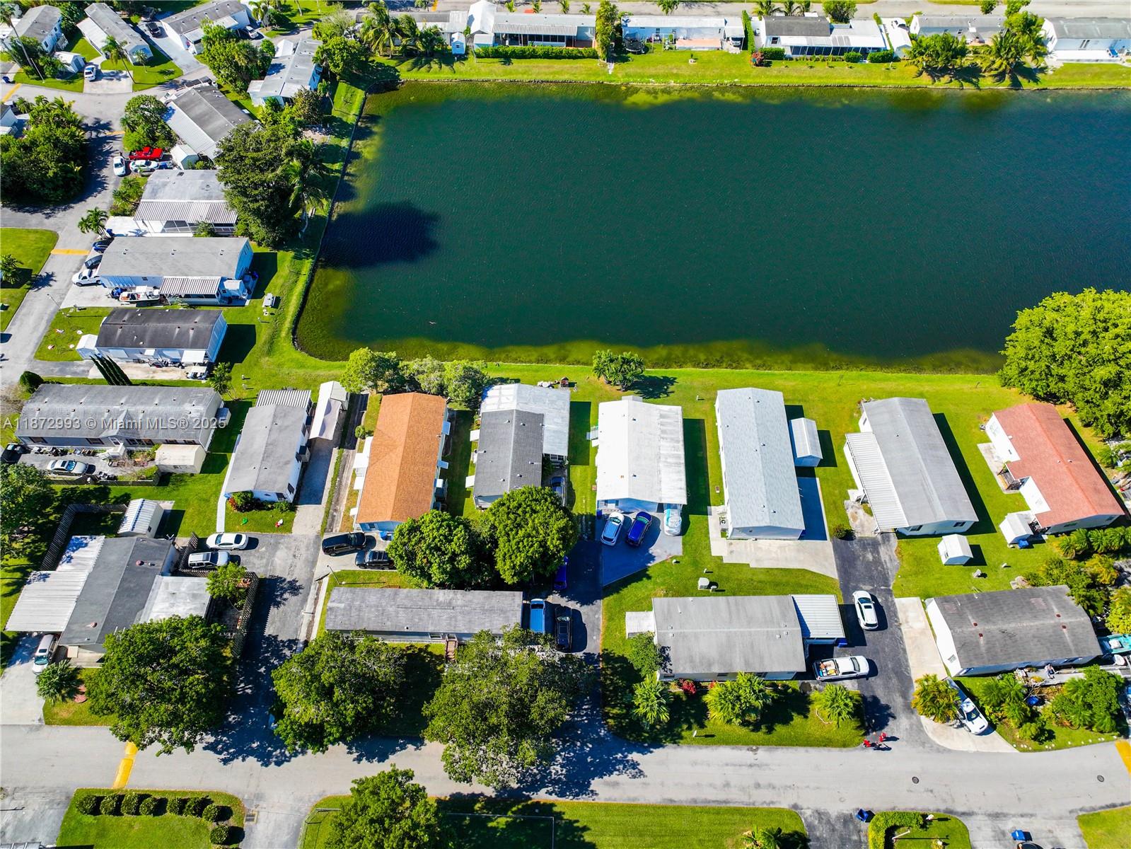 GATEWAY ESTATES PARK COND - Residential