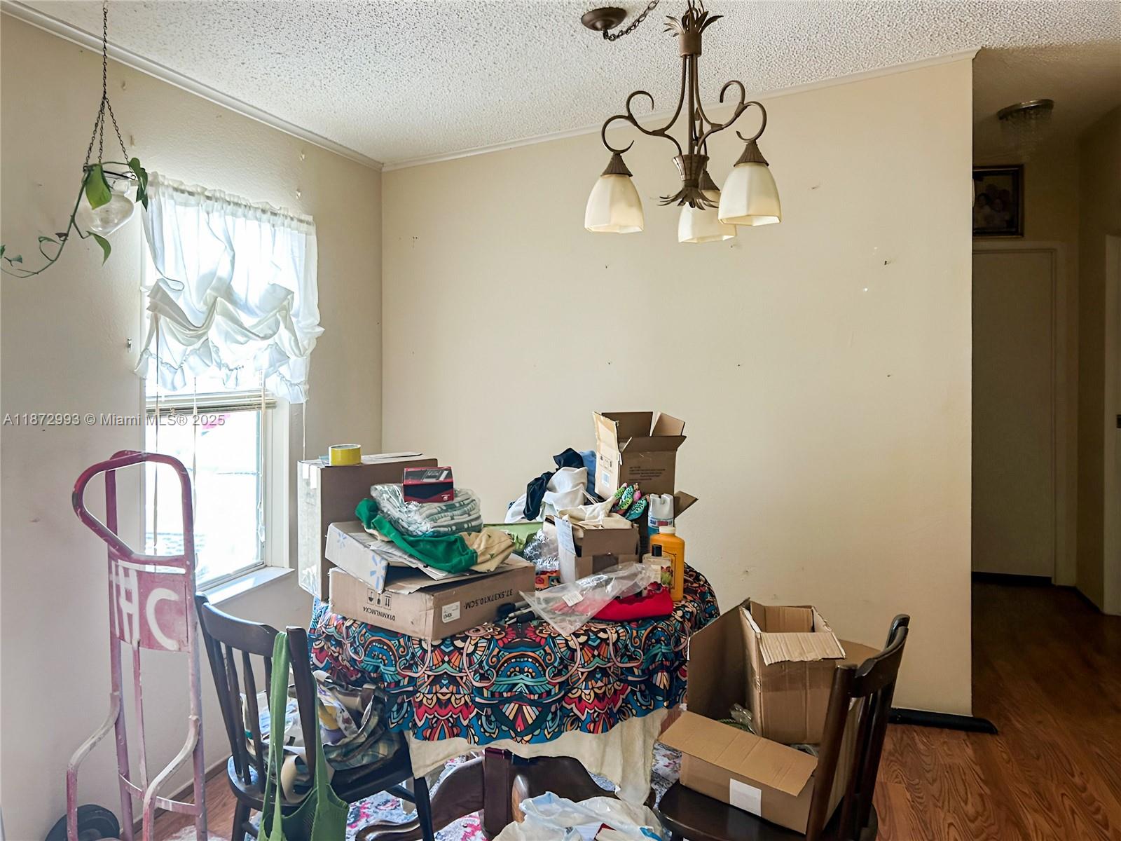 GATEWAY ESTATES PARK COND - Residential