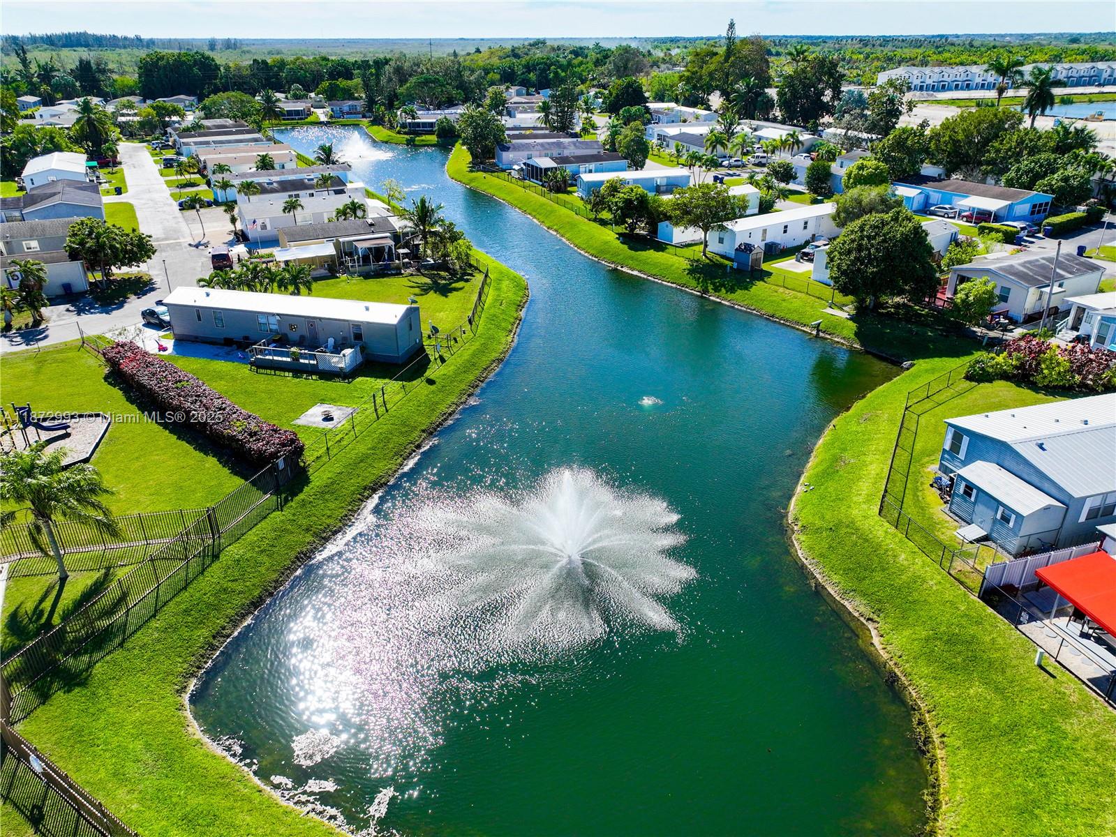 GATEWAY ESTATES PARK COND - Residential