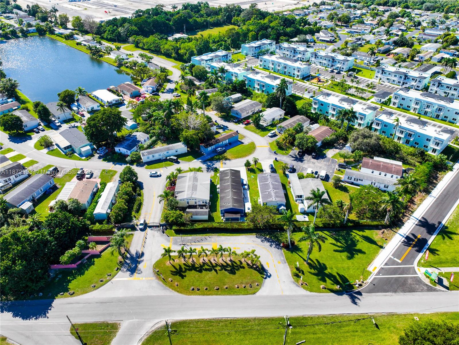 GATEWAY ESTATES PARK COND - Residential