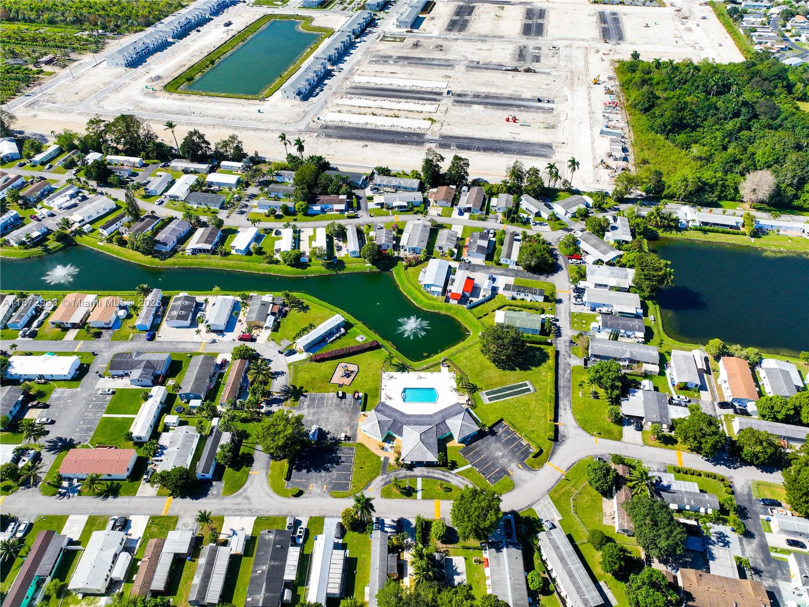 GATEWAY ESTATES PARK COND - Residential