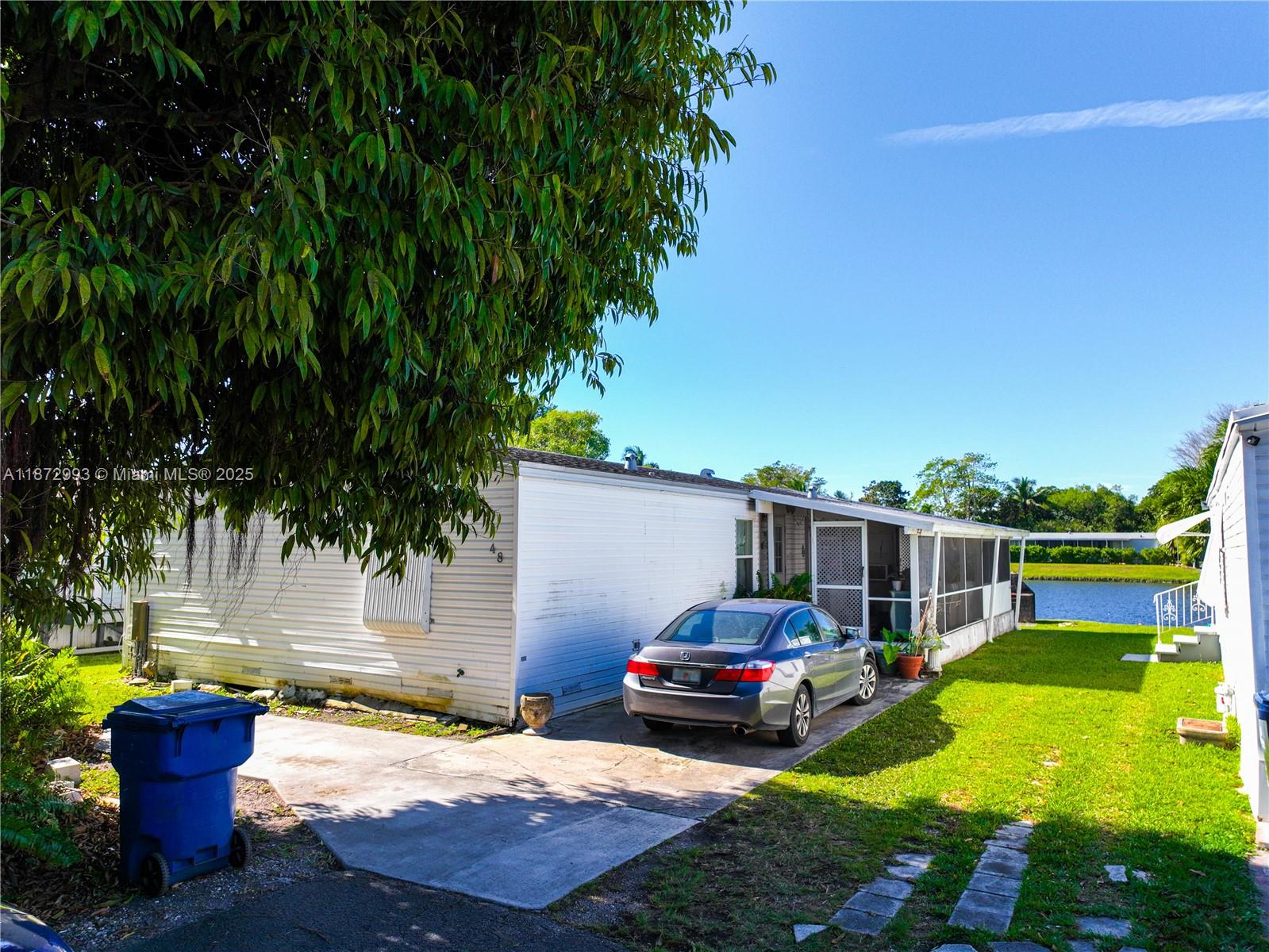 GATEWAY ESTATES PARK COND - Residential