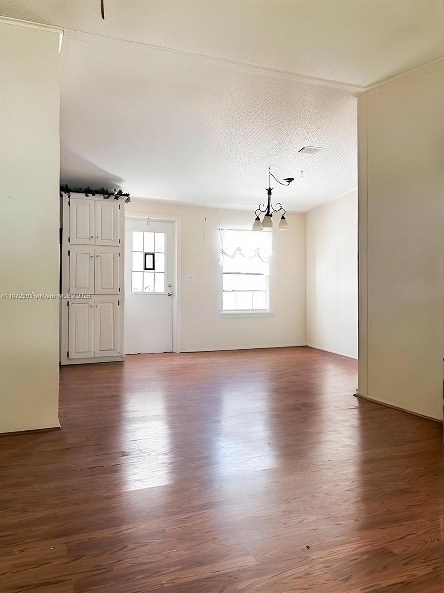 GATEWAY ESTATES PARK COND - Residential