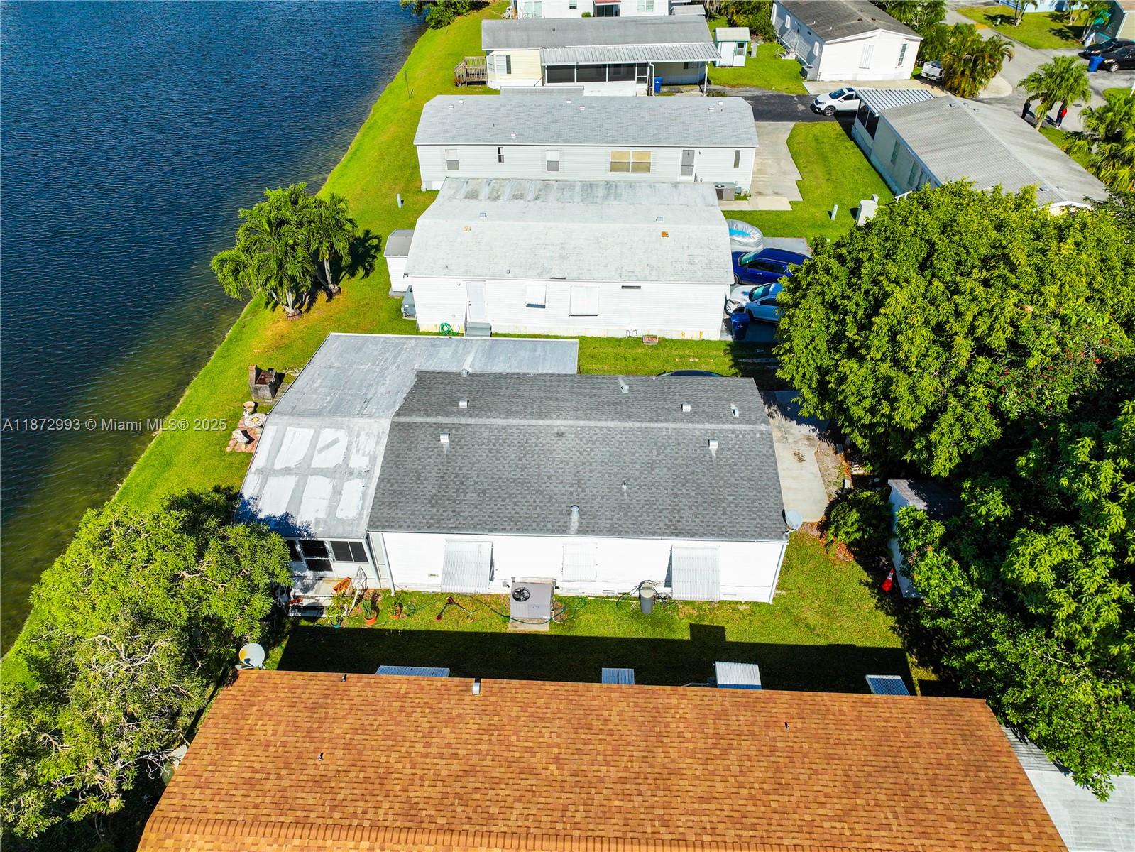 GATEWAY ESTATES PARK COND - Residential