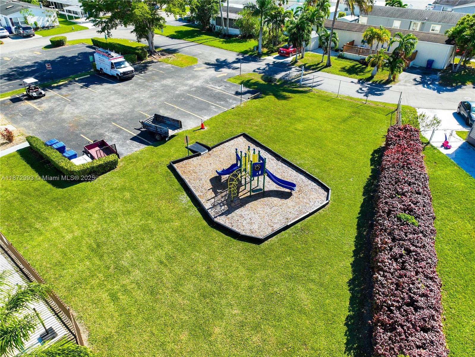 GATEWAY ESTATES PARK COND - Residential