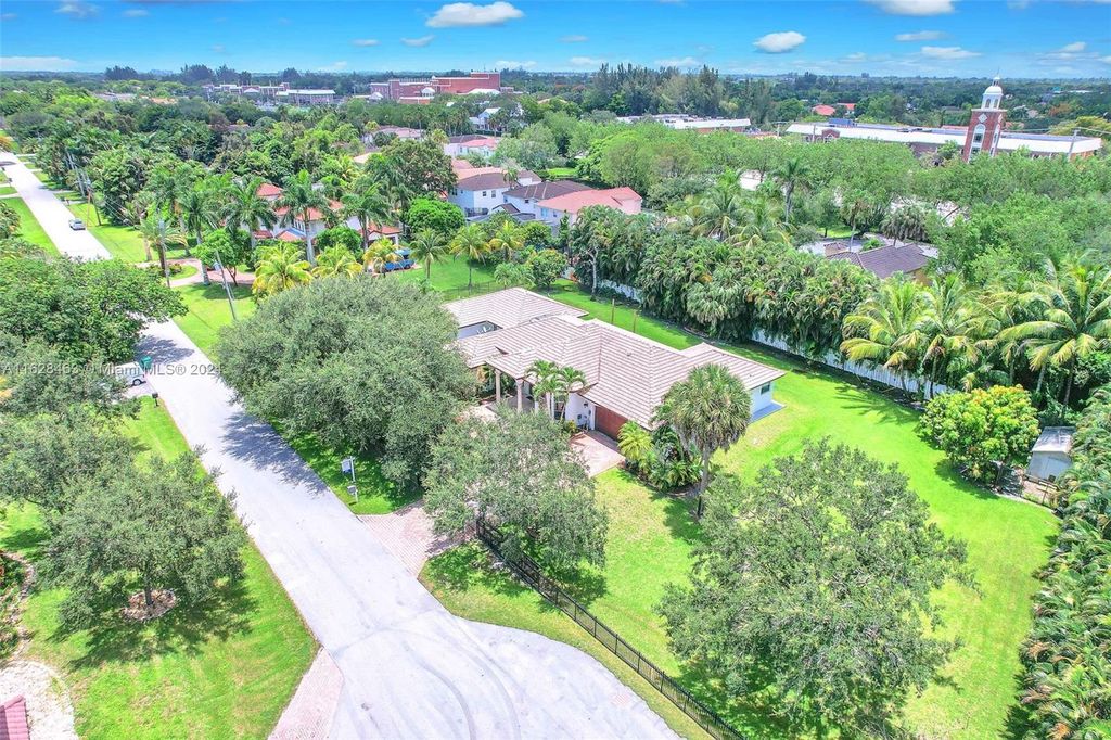 Photo of 12390 NW 2nd St, Plantation, FL 33325 (MLS # A11628463)
