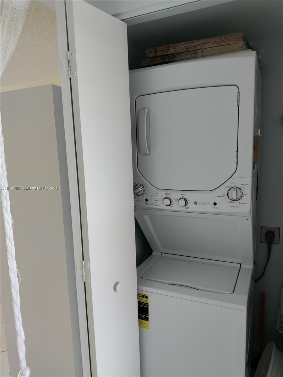 POINCIANA PLACE CONDO A,B - Residential