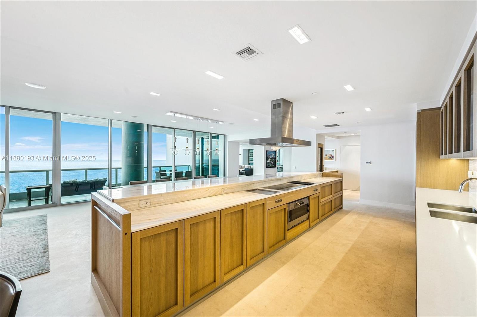 THE RESIDENCES AT THE BAT - Residential