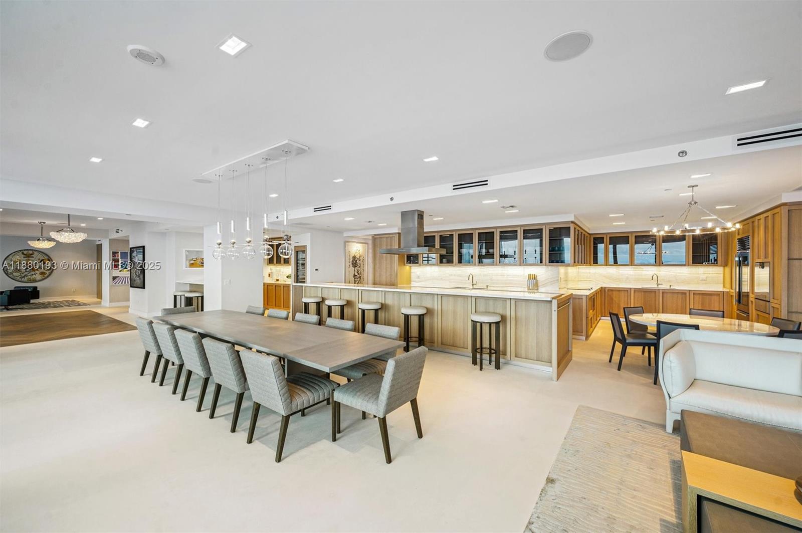 THE RESIDENCES AT THE BAT - Residential