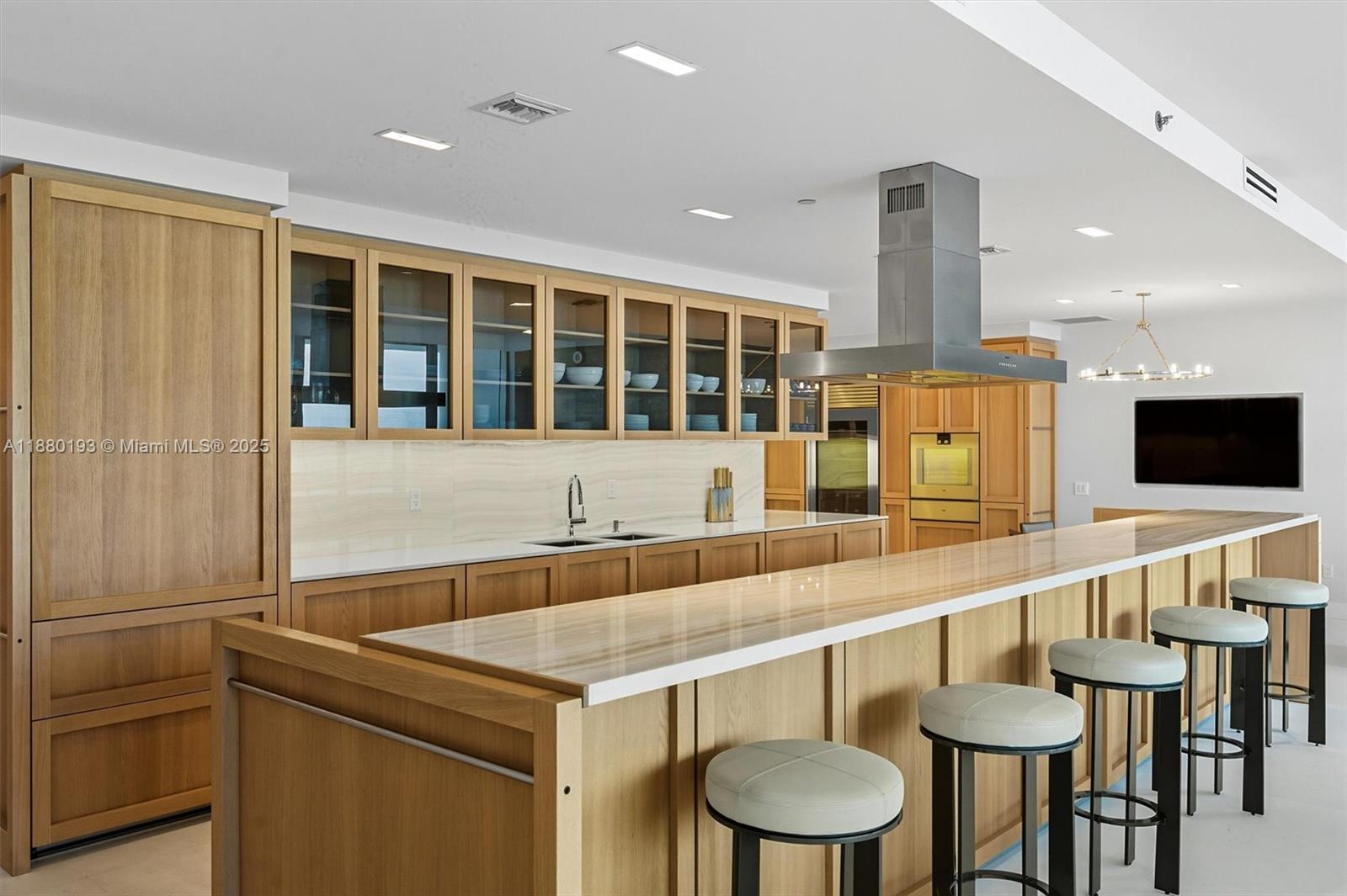 THE RESIDENCES AT THE BAT - Residential