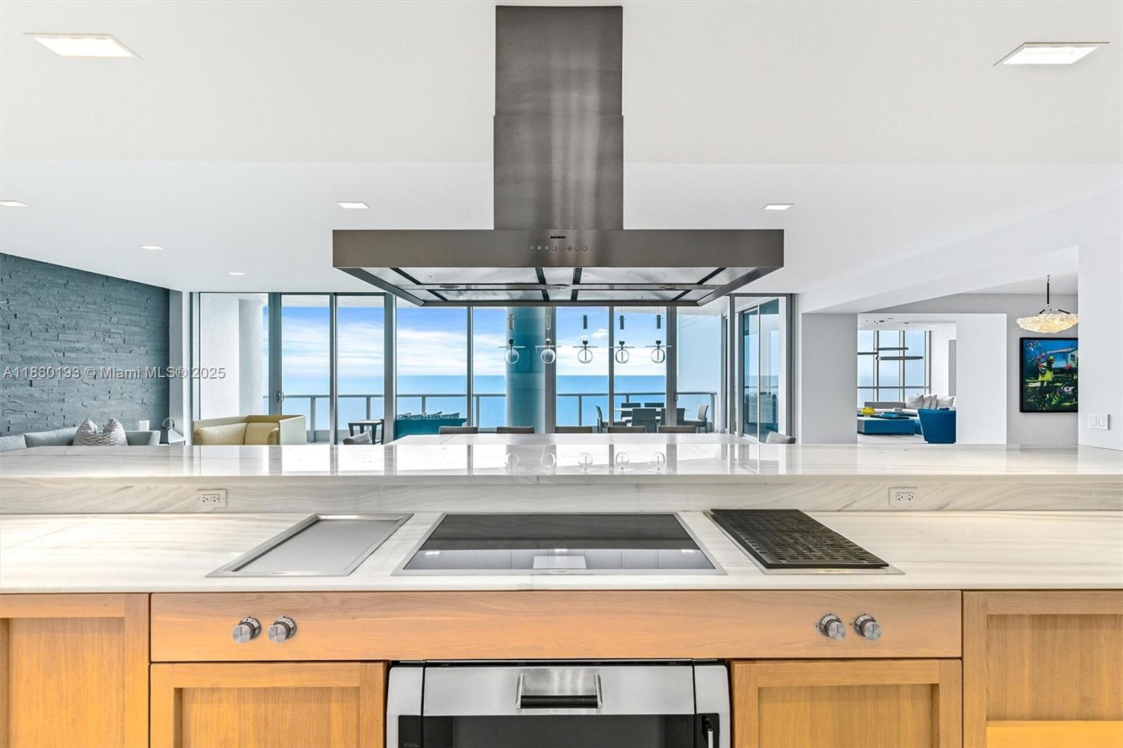 THE RESIDENCES AT THE BAT - Residential