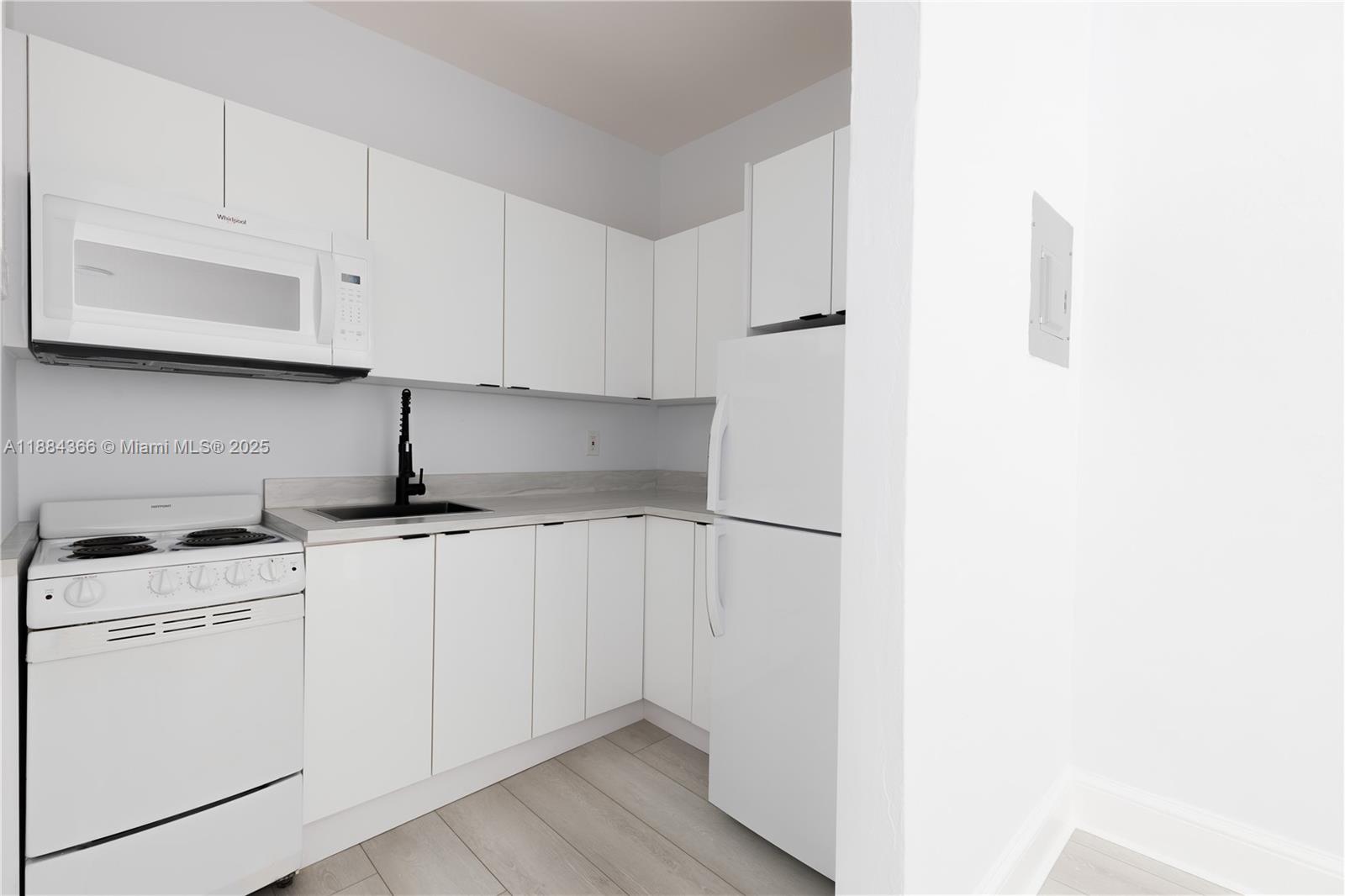 C GAB DOUGLAS SEC - Residential Lease