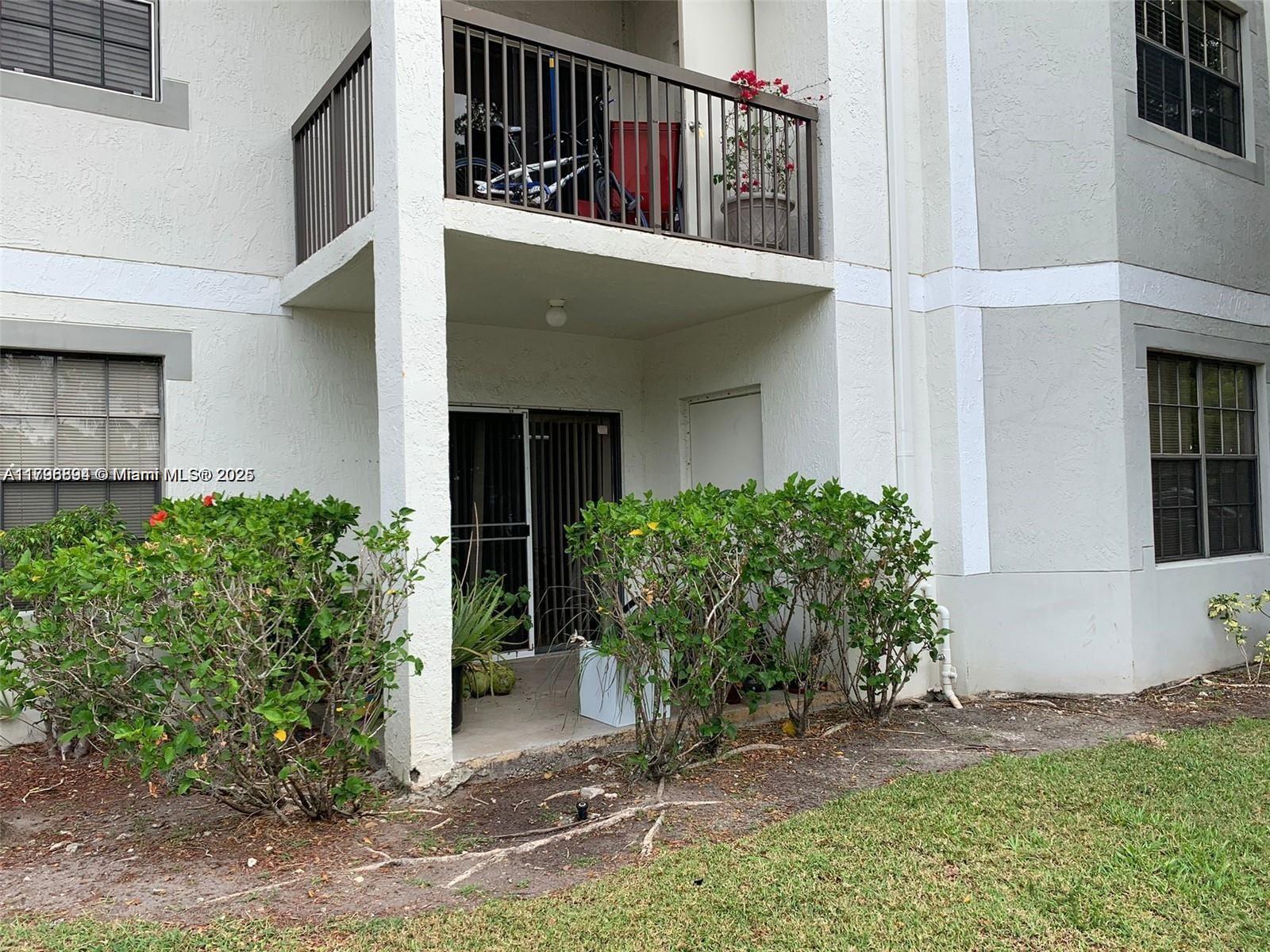 11277 W Atlantic Blvd 101, Coral Springs, Broward County, Florida - 3 Bedrooms  
2 Bathrooms - 
