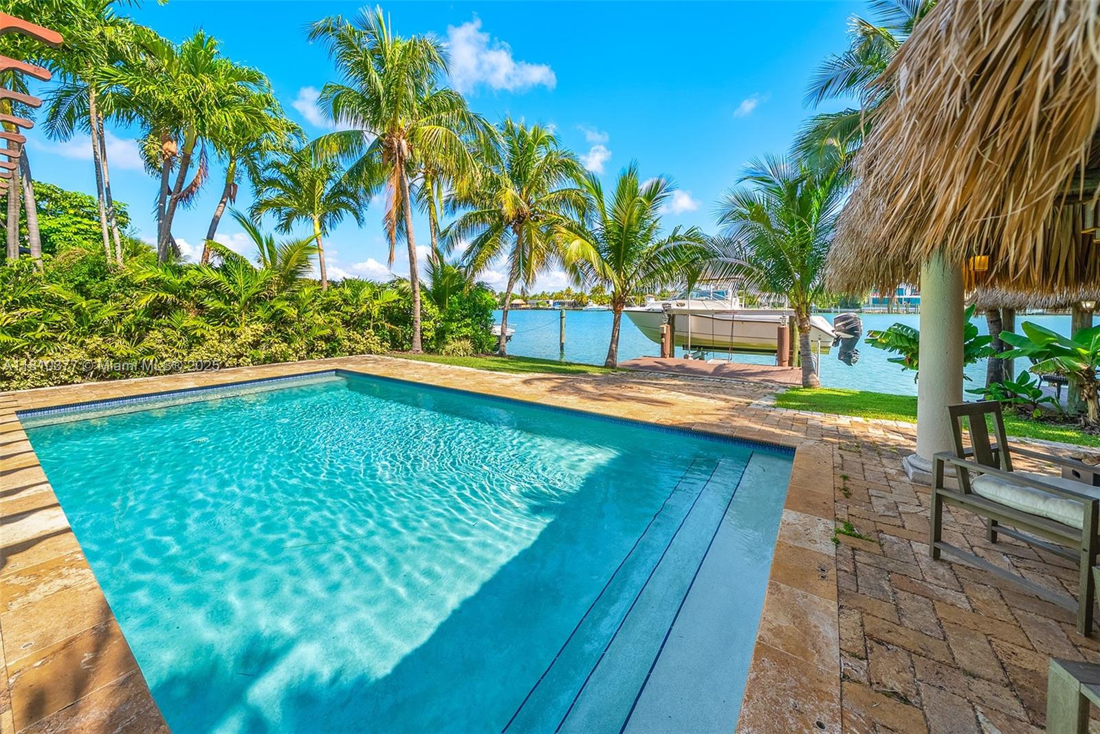 425 N Shore Dr
