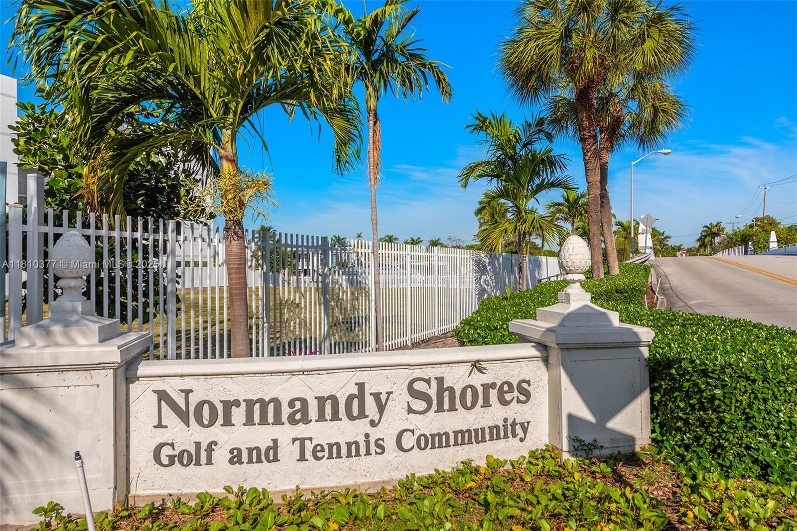 NORMANDY GOLF COURSE - Residential