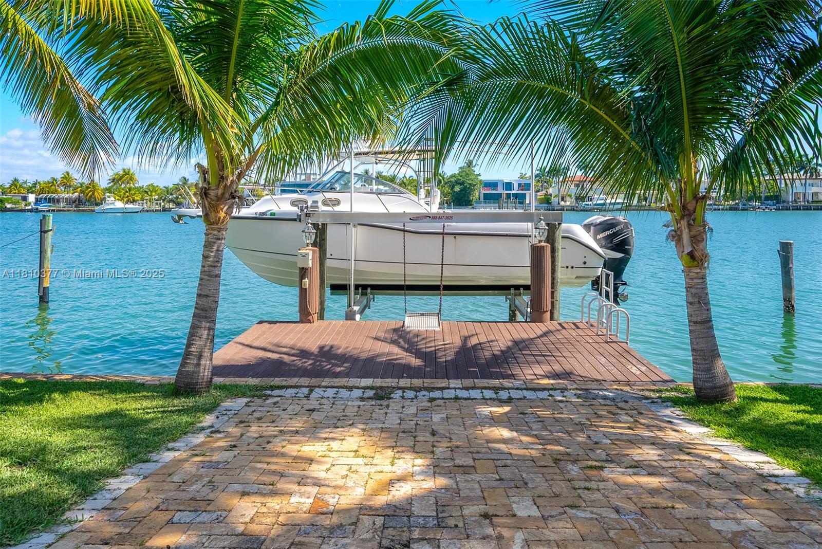 425 N Shore Dr