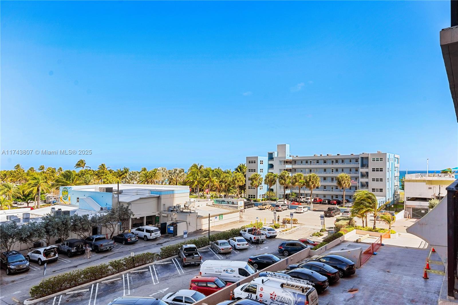 POMPANO BEACH CLUB NORTH - Residential