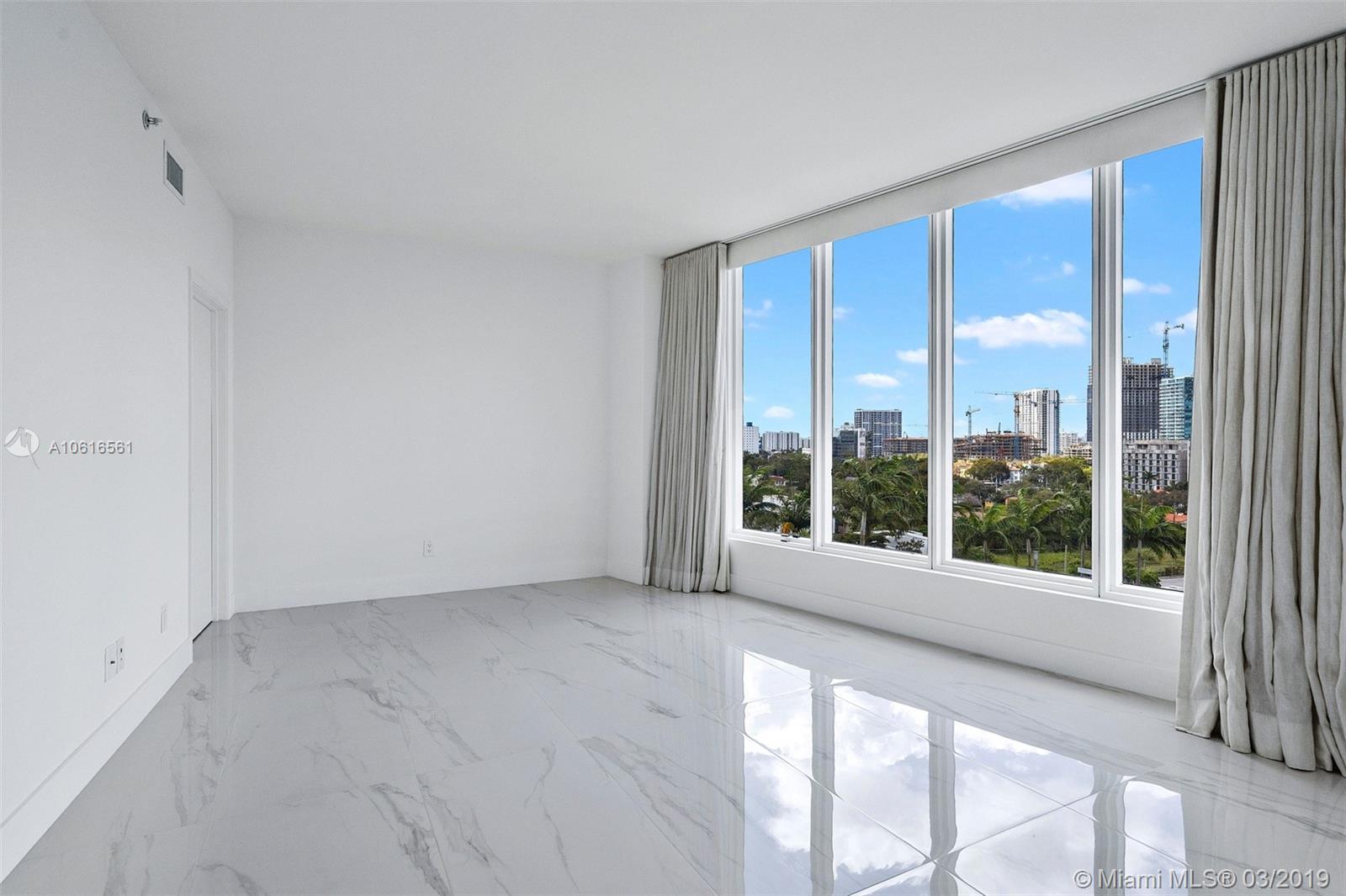 BLUE CONDO - Residential Lease