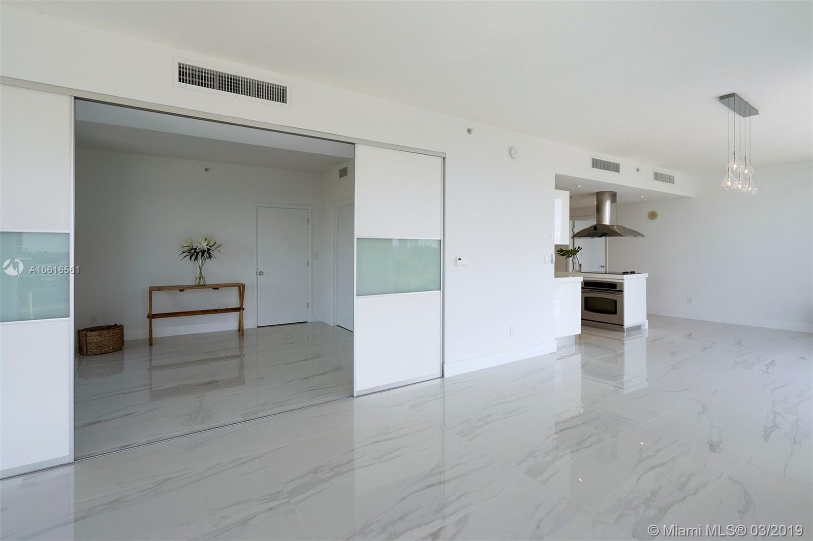 BLUE CONDO - Residential Lease
