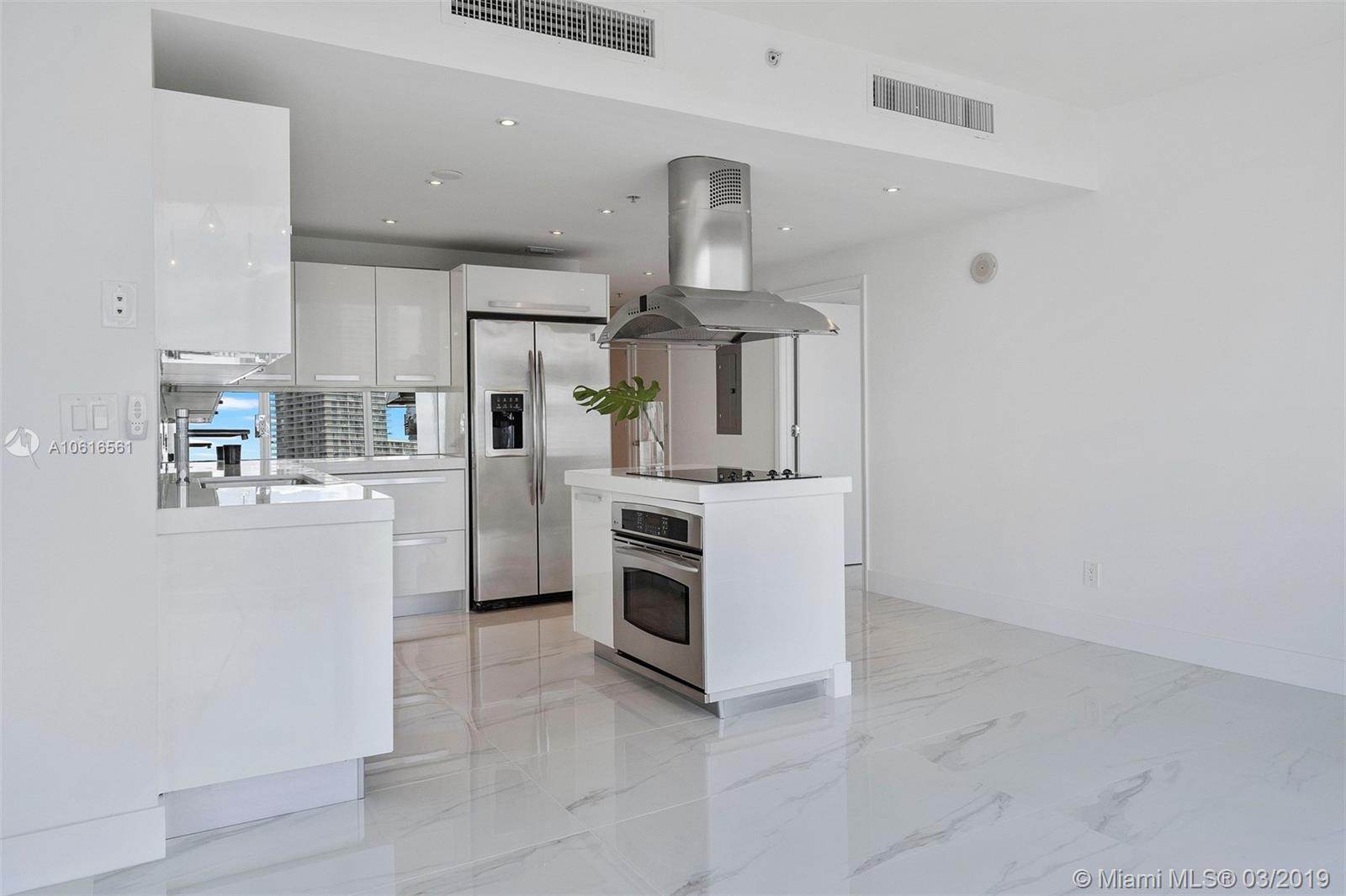 BLUE CONDO - Residential Lease