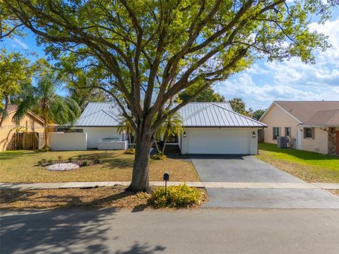 A home in Plantation