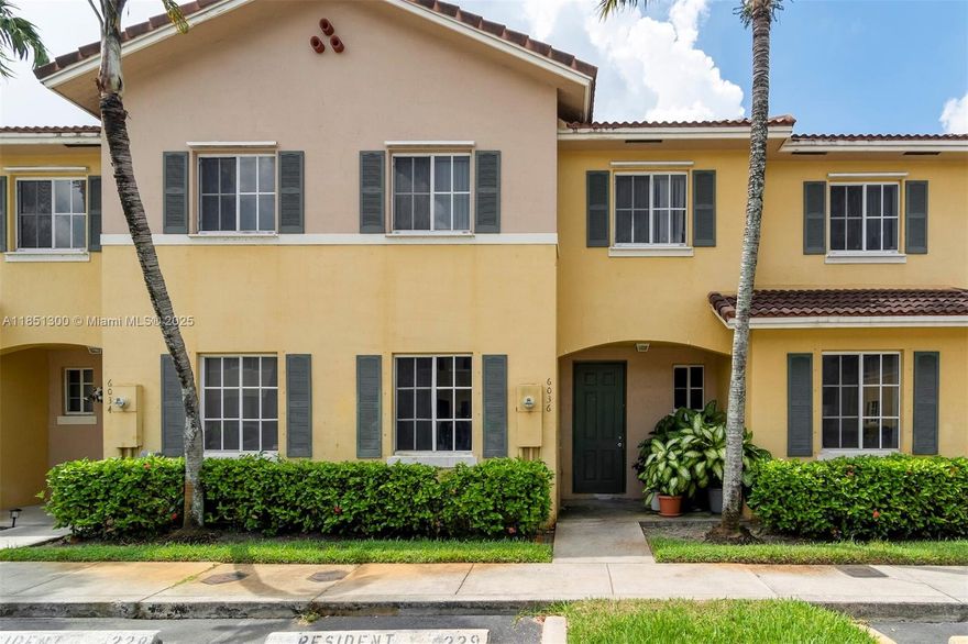 Discover your perfect home in this beautifully maintained and spacious 3-bedroom, 2.5-bath townhouse! Offering an ideal blend of comfort and convenience, this two-story property features: Open-concept living area, Modern kitchen with stainless steel appliances, Primary suite with walk-in closet and private en-suite bath, Two additional generously sized bedrooms with shared full bath, Guest-friendly half-bath on the main floor, Low-maintenance living in a well-kept community. Close to major roads, shopping and schools- ideal for a busy life! Call today !