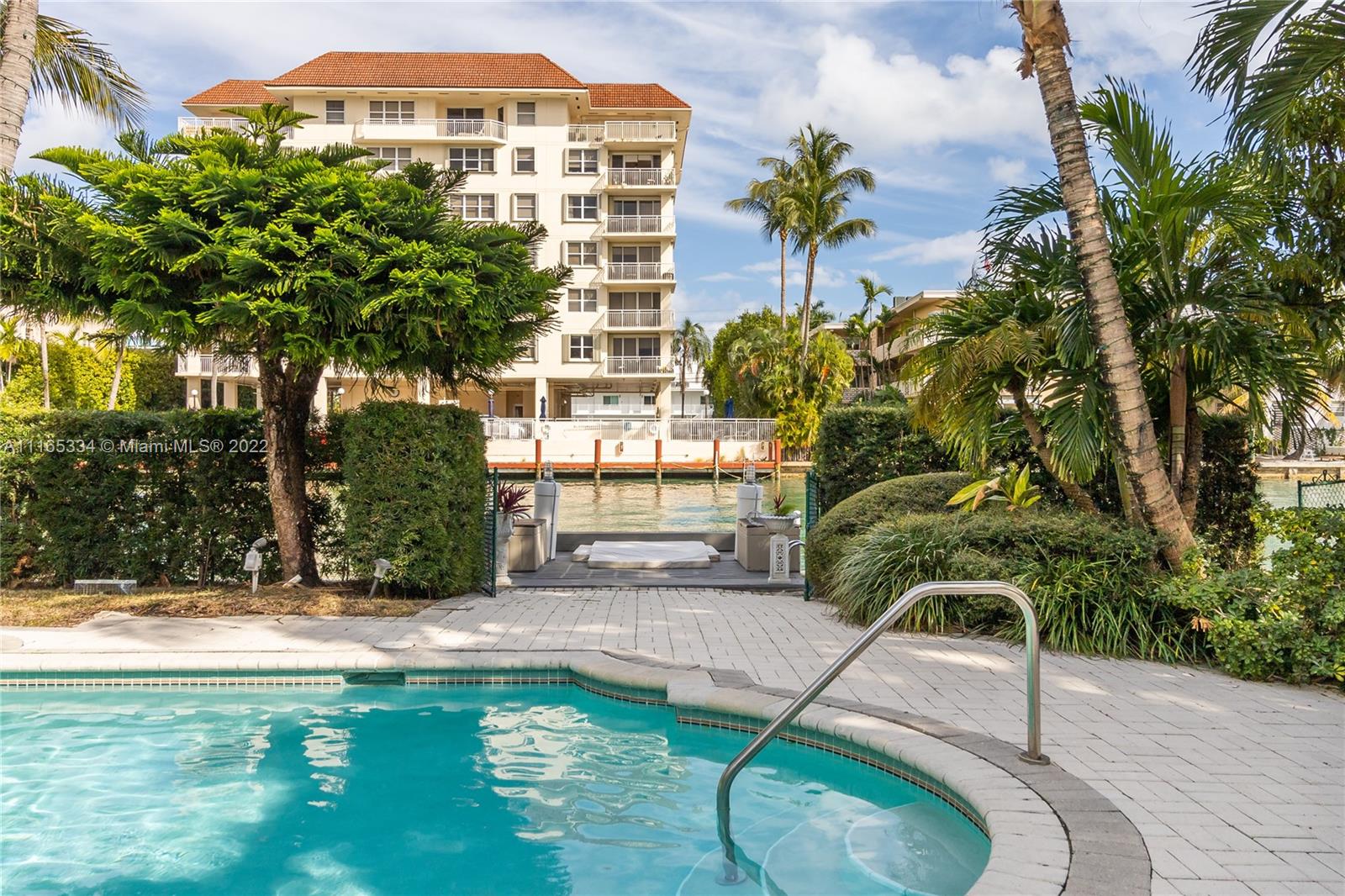 BAY HARBOR ISLAND - Residential