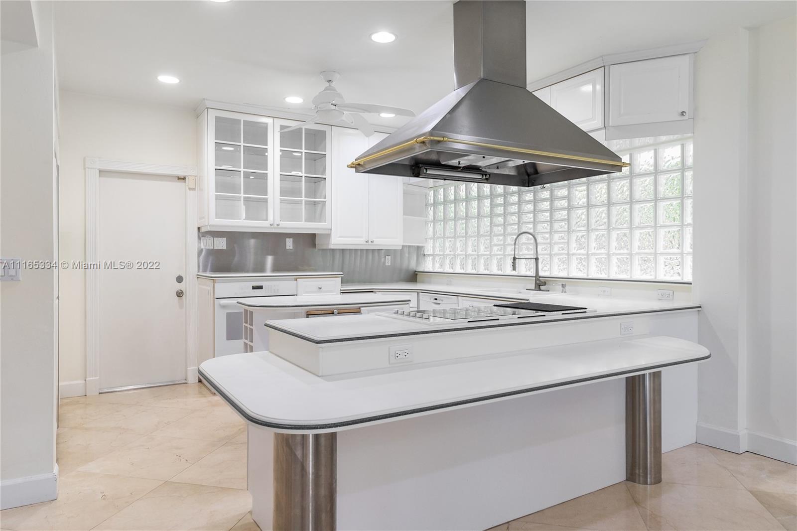 BAY HARBOR ISLAND - Residential