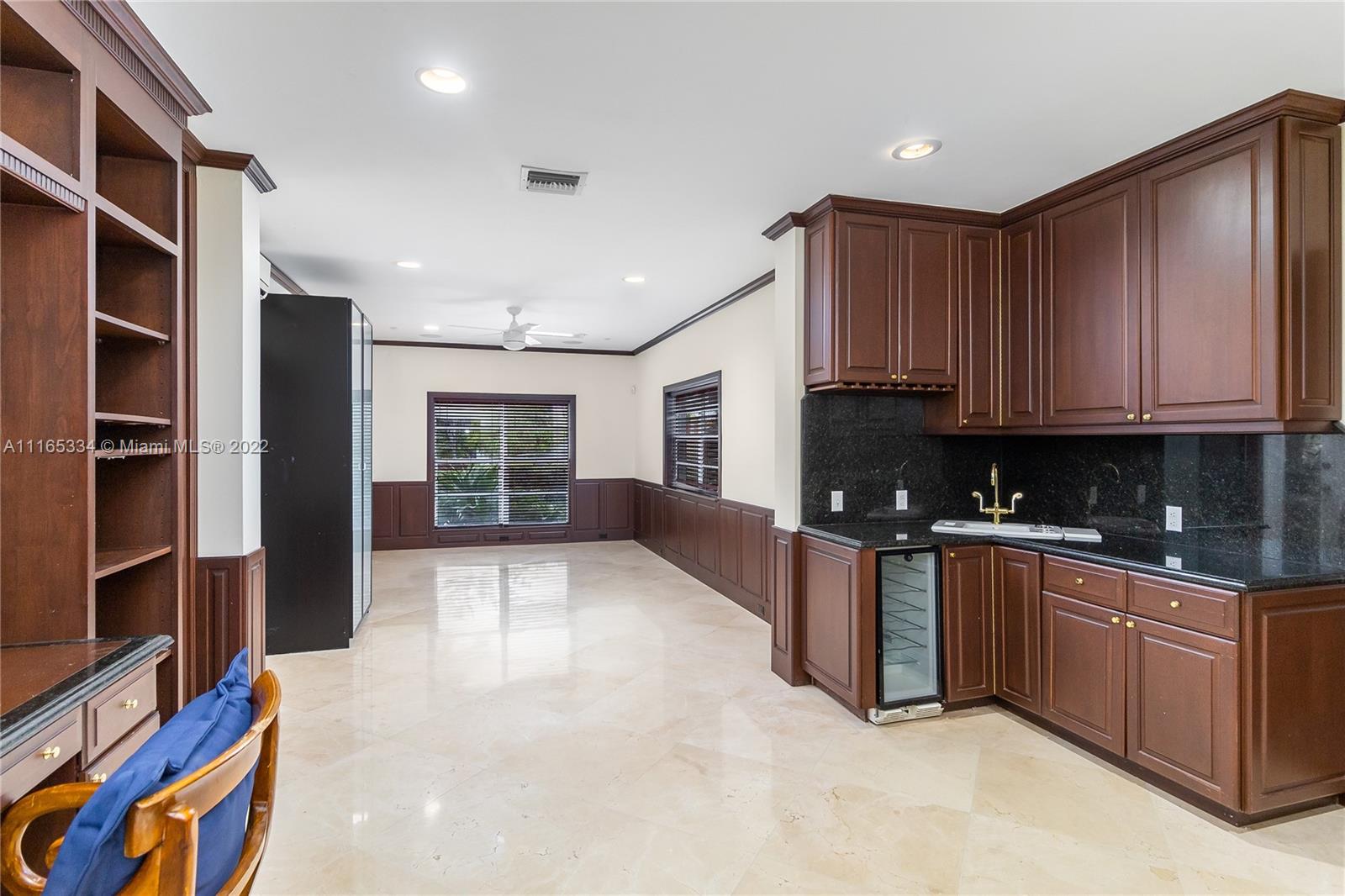 BAY HARBOR ISLAND - Residential