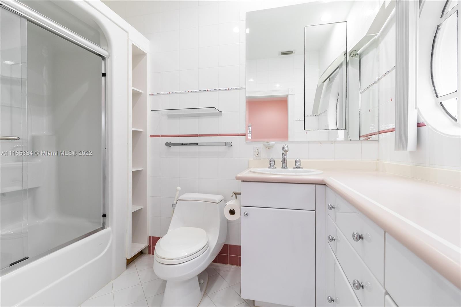 BAY HARBOR ISLAND - Residential