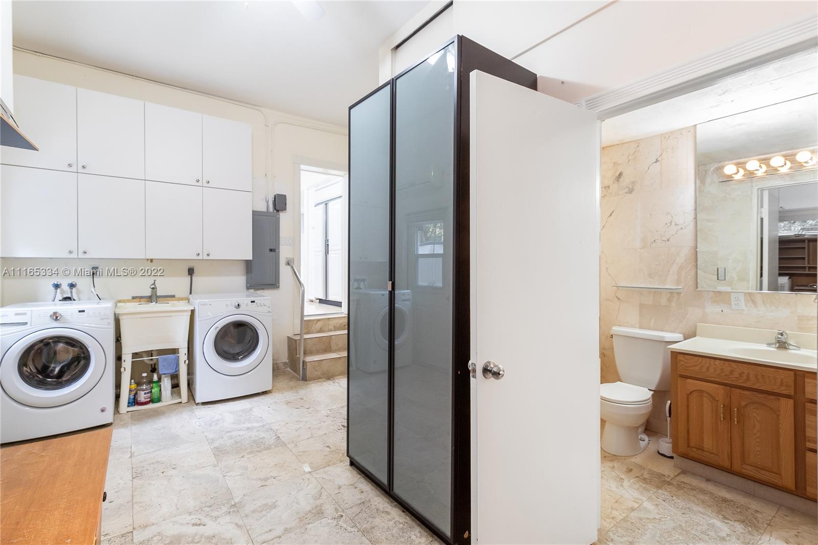 BAY HARBOR ISLAND - Residential