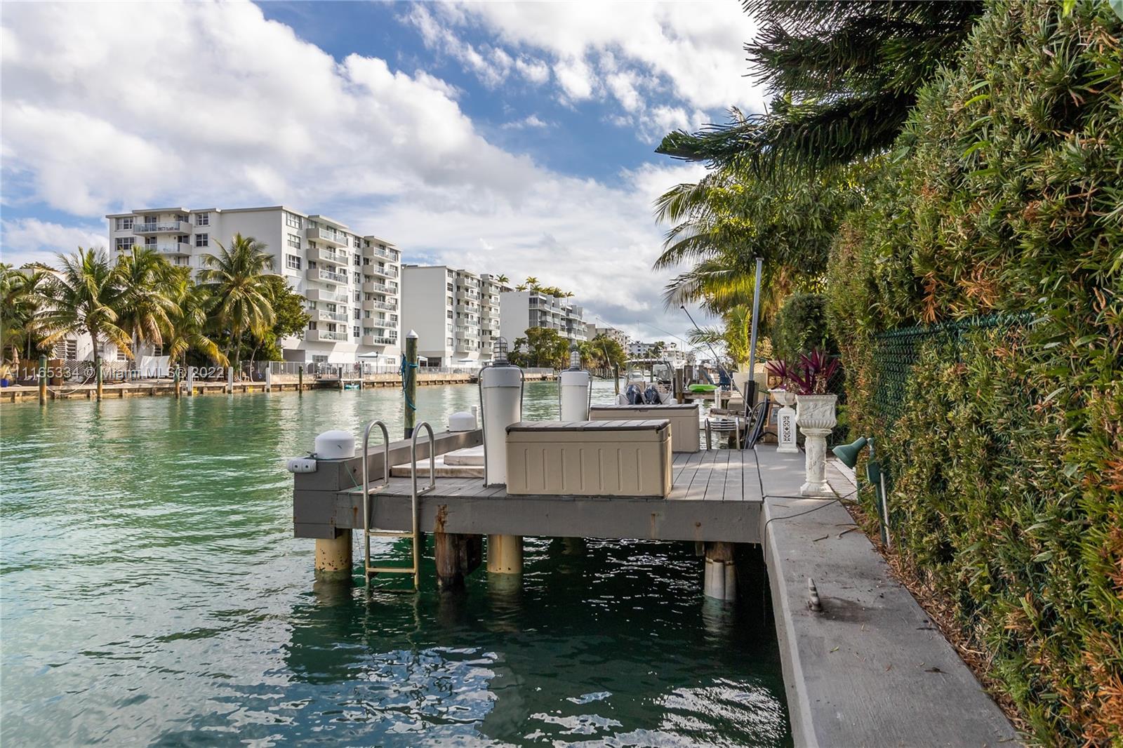 BAY HARBOR ISLAND - Residential