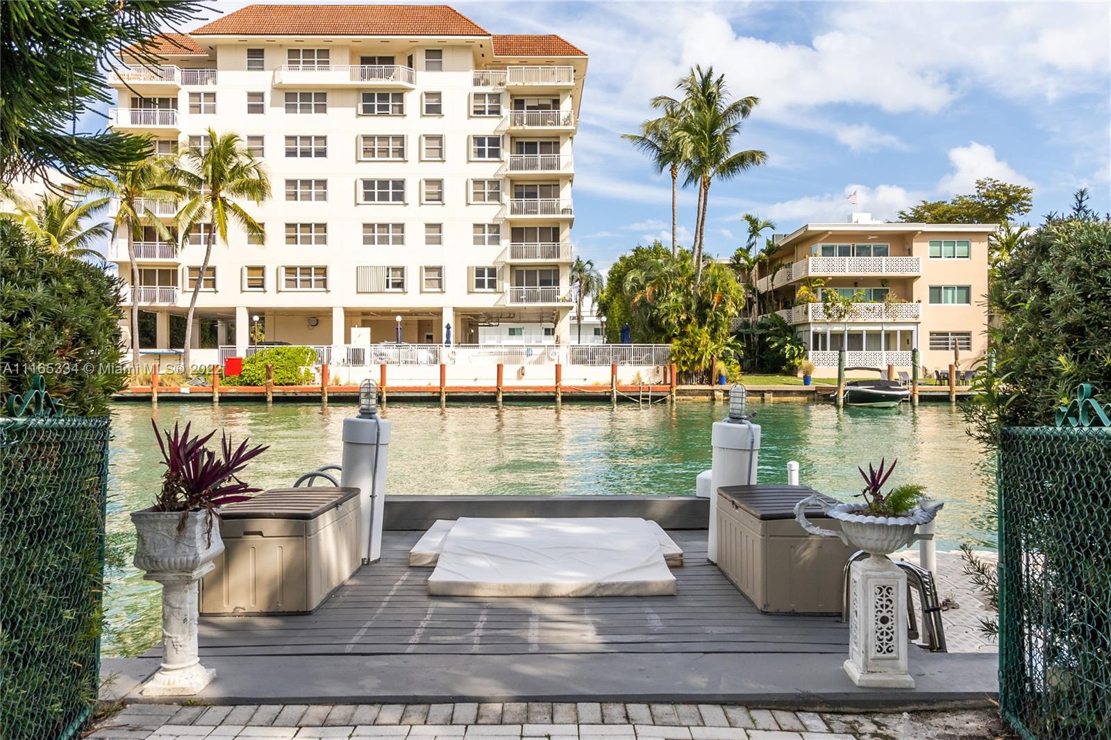 BAY HARBOR ISLAND - Residential