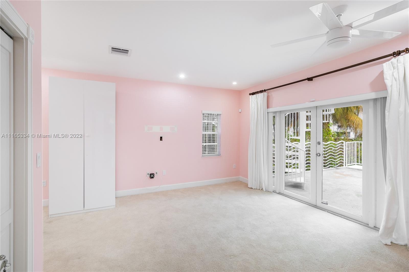 BAY HARBOR ISLAND - Residential