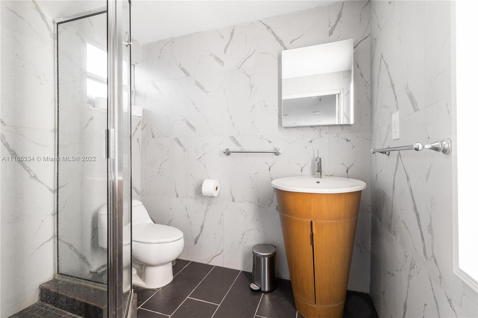 BAY HARBOR ISLAND - Residential