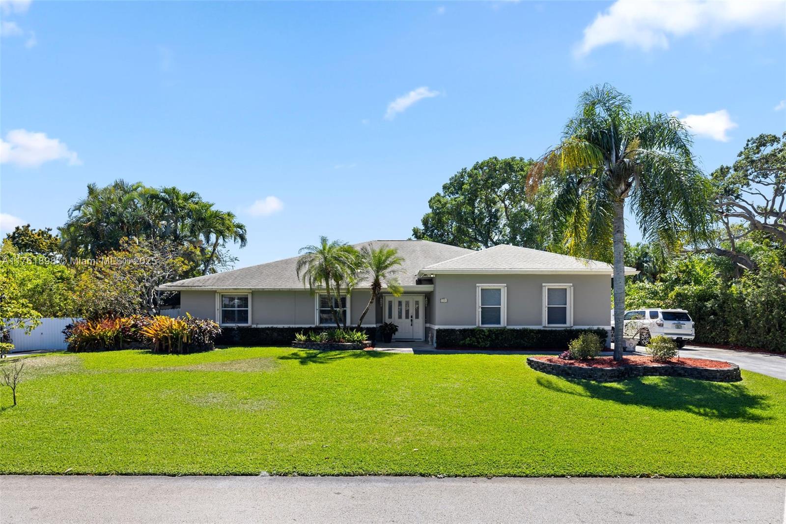 Property for Sale at 8520 Sw 181st St, Palmetto Bay, Miami-Dade County, Florida - Bedrooms: 4 
Bathrooms: 3  - $1,250,000