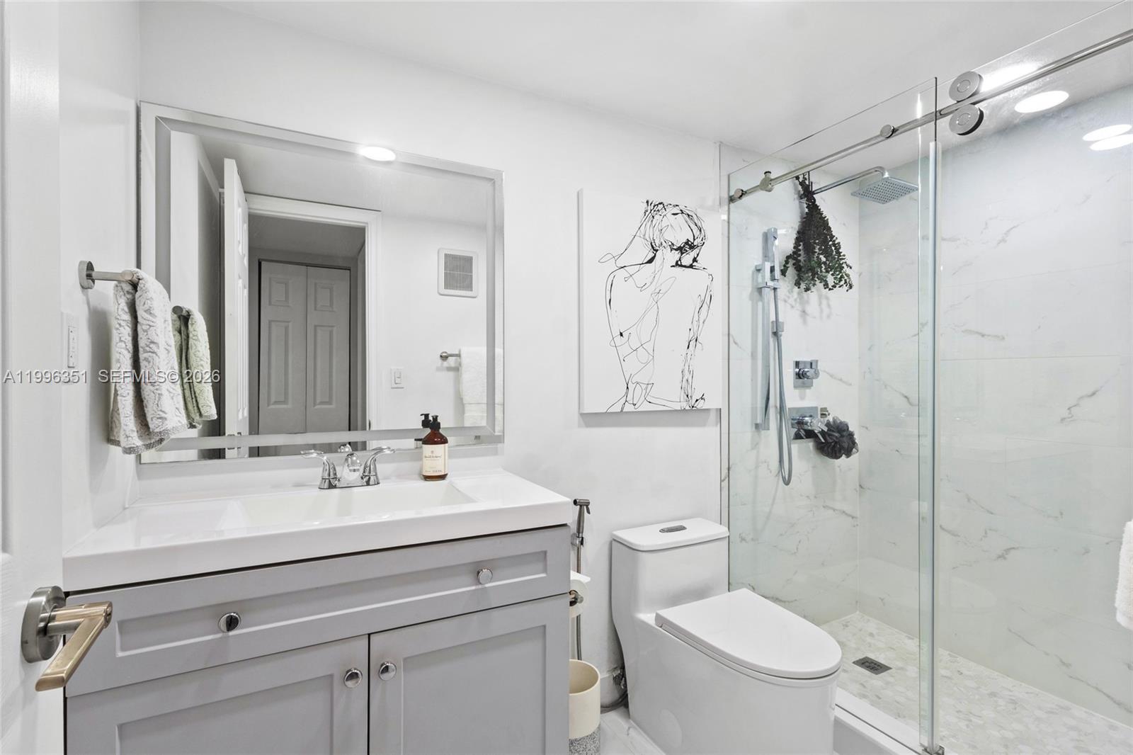 COLONY POINT 4 CONDO - Residential