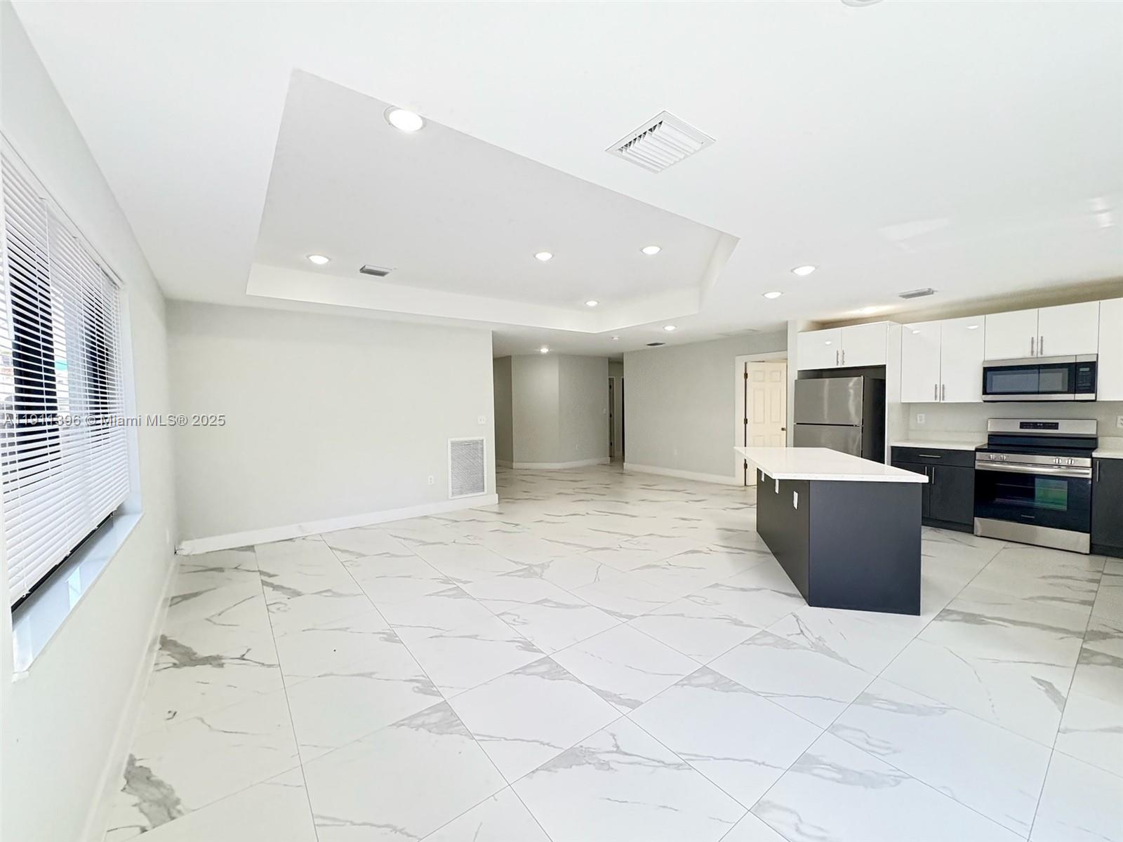 FRANKLIN PARK - Residential Lease