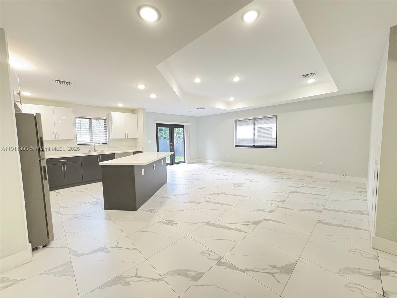 FRANKLIN PARK - Residential Lease