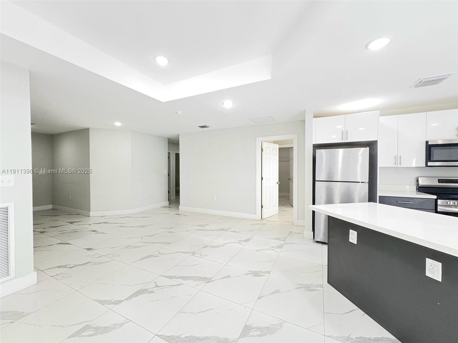 FRANKLIN PARK - Residential Lease