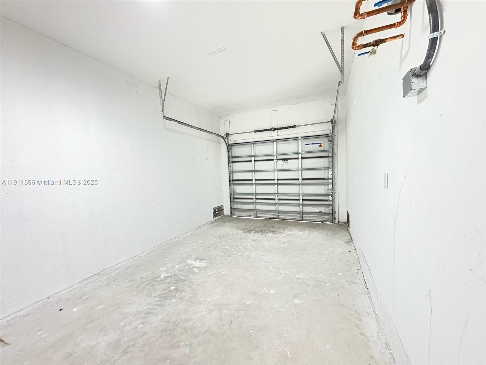 FRANKLIN PARK - Residential Lease