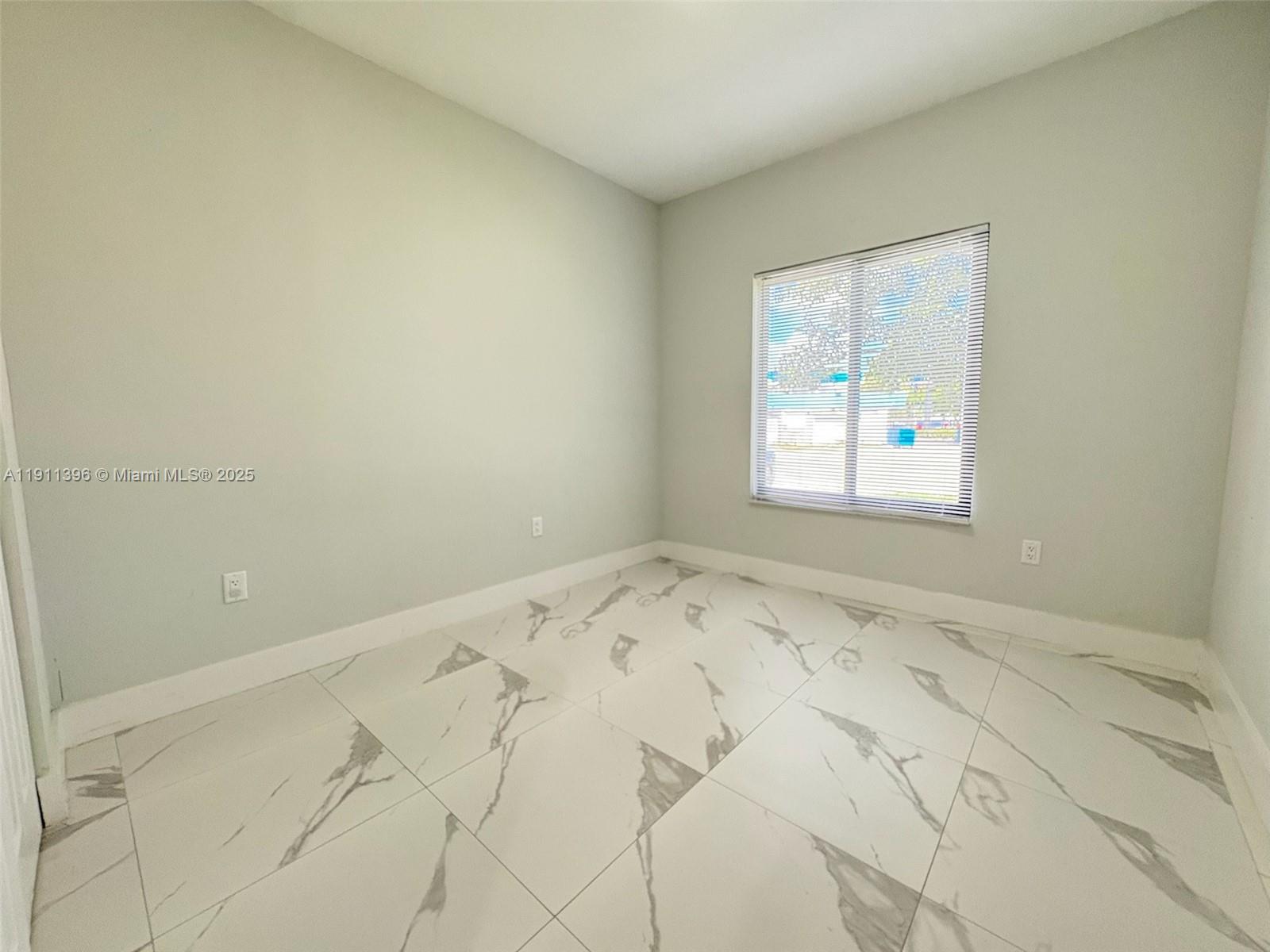 FRANKLIN PARK - Residential Lease