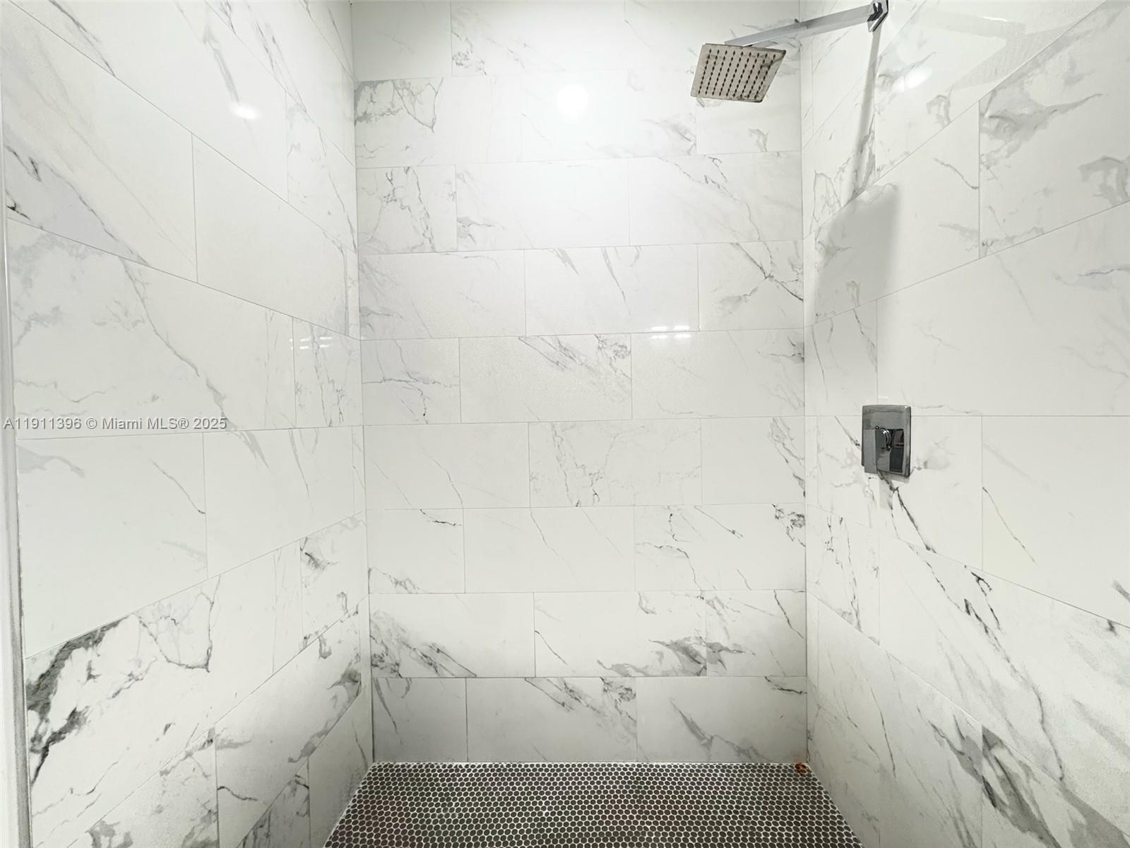 FRANKLIN PARK - Residential Lease