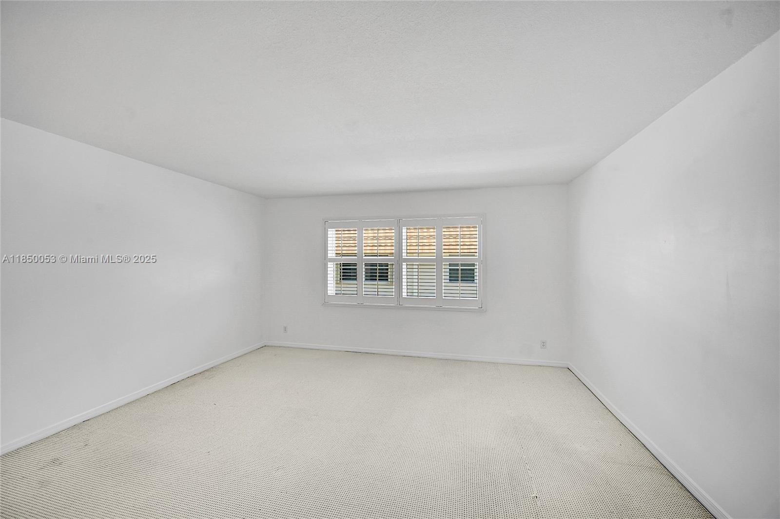 OCEAN BAY CLUB CONDO - Residential Lease